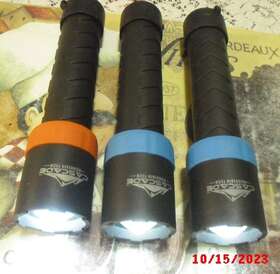 Ltg-fl-sc1k-bl-hpr Cascade 3 Camping Hunting Deer Hogs Mountain Tech Led Flashlight 1000 Lum Used