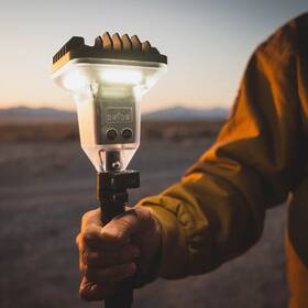 Dlp2000c Devos Outdoor Lightranger 2000 Bluetooth Led Tripod Lantern Overland Light Case