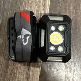 Hsky650dphl Husky Headlamp 650 Lumens Dual-power Led 9 Mode With Usb Port Rechargeable Battery