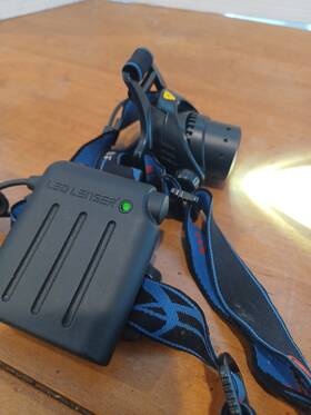 Hr14 Ledlenser H14 Led Headlamp Battery Operated 4x Aa