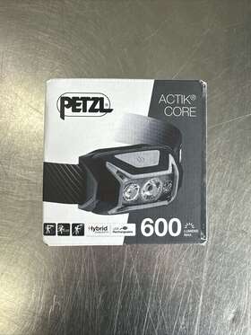 E065aa00 Petzl Actik Core 600lumens