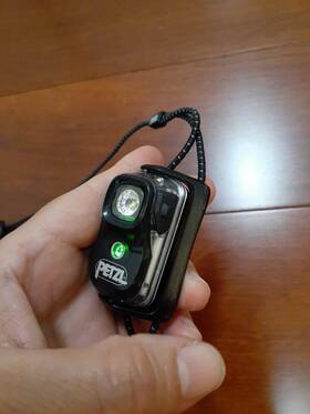 P0800-lf Petzl Headlamp Bindi Preown Very Good Working Condition Tested Compact Ultraligh