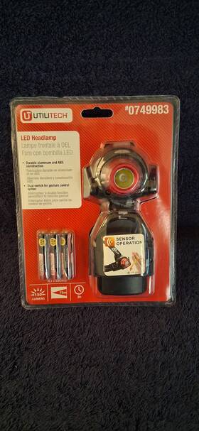 0749983 Utilitech Utilitech. Led Headlamp New In Pkg.sensor Operated With Batteries.see It